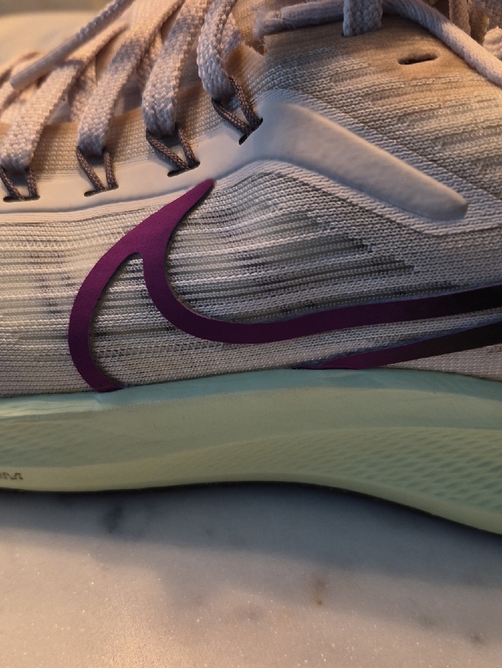 Womens NIKE WOMENS AIR ZOOM PEGASUS 39 SHOES Size 7.5 - Picture 4 of 12